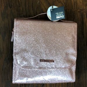 NWT Makeup/toiletries travel case